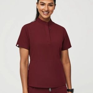NWT FIGS Scrubs Insiza Slim Top in Burgundy